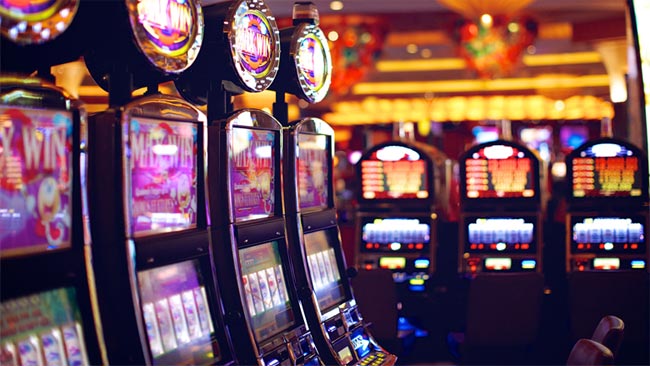 Play free casino games now